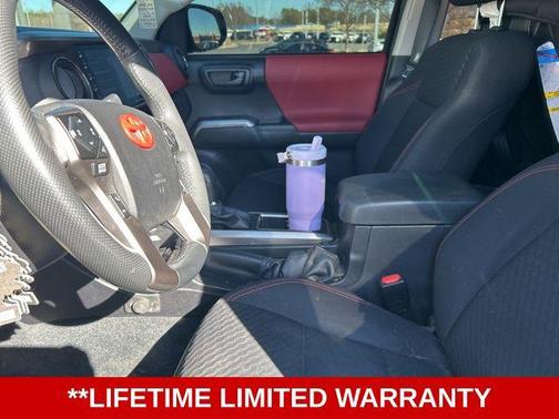 2022 Toyota Tacoma SR5