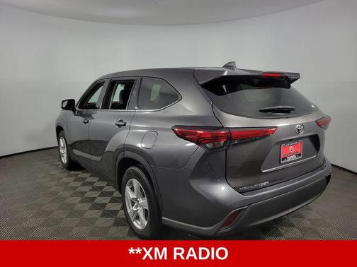 2021 Toyota Highlander LE