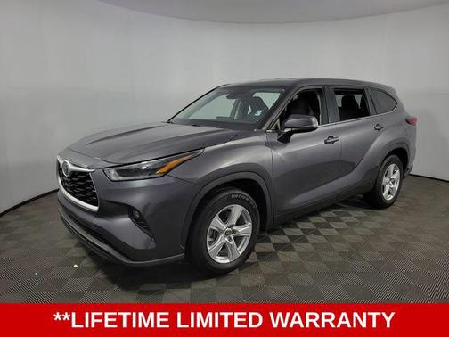 2021 Toyota Highlander LE