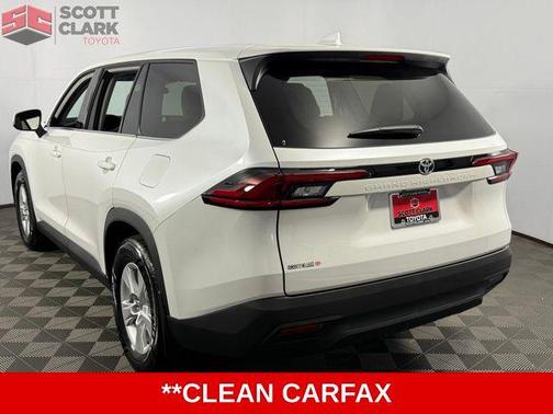 2025 Toyota Highlander LE