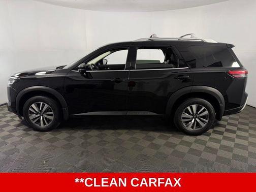 Super Black 2023 Nissan Pathfinder SL 4WD