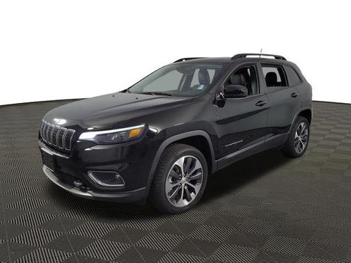 Diamond Black Crystal Pearlcoat 2022 Jeep Cherokee Limited