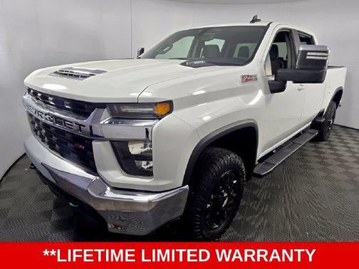 Summit White 2021 Chevrolet Silverado 2500 LT