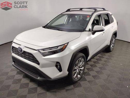 2025 Toyota RAV4 XLE Premium