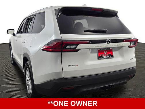 2025 Toyota Grand Highlander XLE