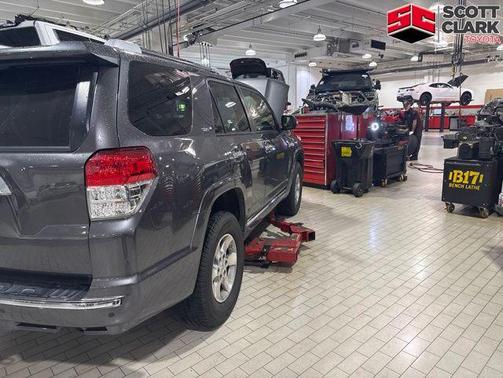 Magnetic Gray Metallic 2013 Toyota 4Runner SR5