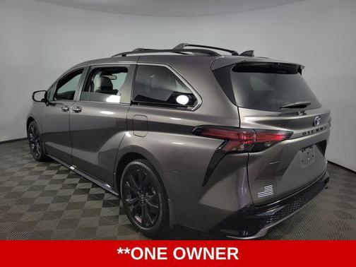 2022 Toyota Sienna XSE 7 Passenger