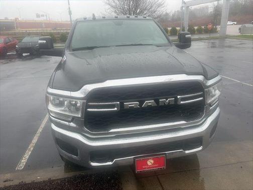 2024 RAM 2500 Tradesman Crew Cab 4x4 8' Box