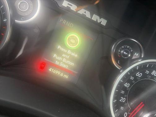 2024 RAM 2500 Tradesman Crew Cab 4x4 8' Box