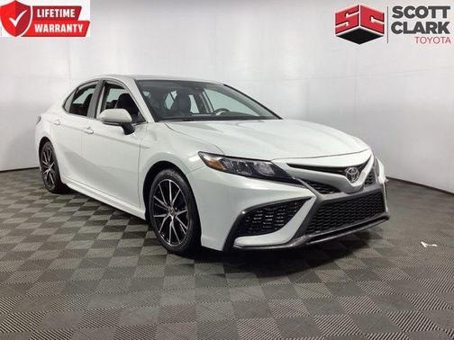 Ice Edge 2023 Toyota Camry SE