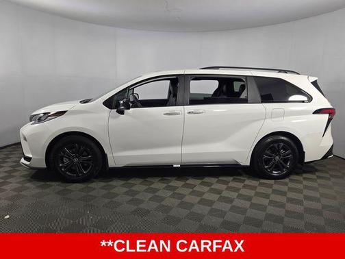 Ice Cap 2025 Toyota Sienna XSE 7 Passenger
