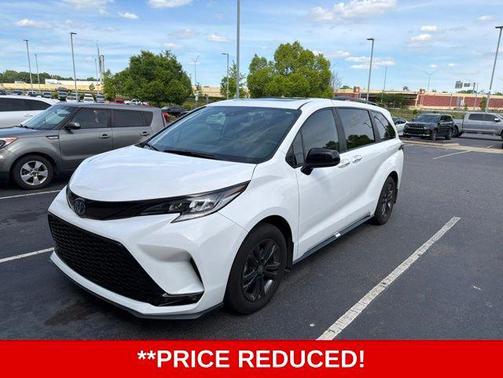 Ice Cap 2025 Toyota Sienna XSE 7 Passenger