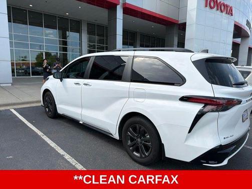 Ice Cap 2025 Toyota Sienna XSE 7 Passenger