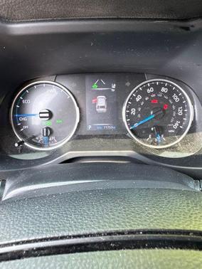 Super White 2021 Toyota RAV4 Hybrid XLE
