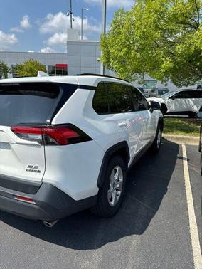 Super White 2021 Toyota RAV4 Hybrid XLE
