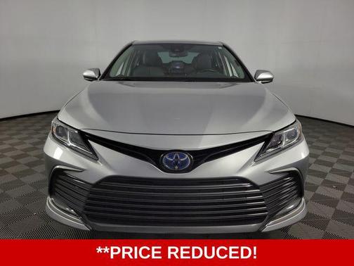 Celestial Silver Metallic 2022 Toyota Camry LE