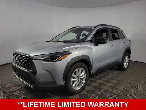 Sonic Silver 2025 Toyota Corolla Cross LE