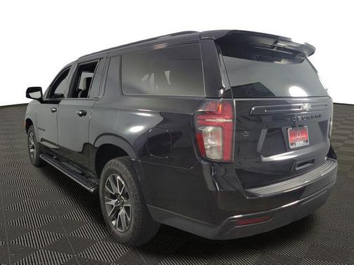 Black 2024 Chevrolet Suburban 4WD Z71