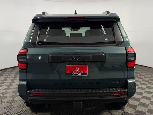 Everest 2026 Toyota 4Runner TRD Off Road Premium