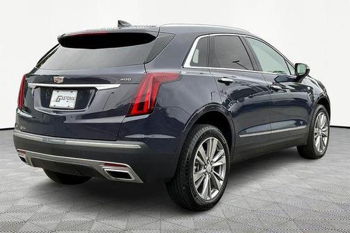 2025 Cadillac XT5 Sport