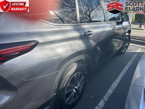 2024 Toyota Highlander XLE