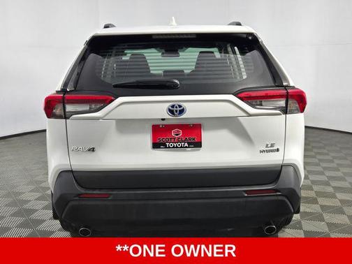 2024 Toyota RAV4 Hybrid LE