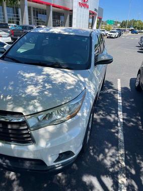 2015 Toyota Highlander LE