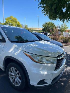 2015 Toyota Highlander LE