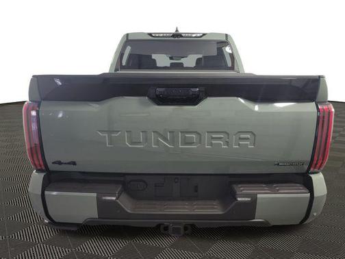 2025 Toyota Tundra Hybrid Platinum