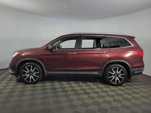 Deep Scarlet Pearl 2019 Honda Pilot Touring 8-Passenger
