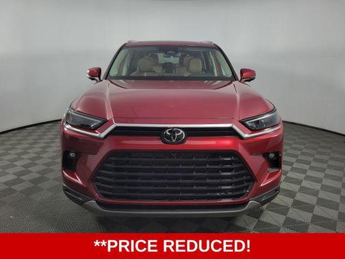 Ruby Flare Pearl 2026 Toyota Grand Highlander Platinum