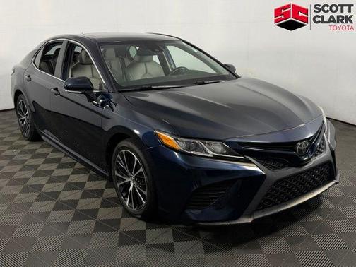 Galactic Aqua Mica 2020 Toyota Camry SE