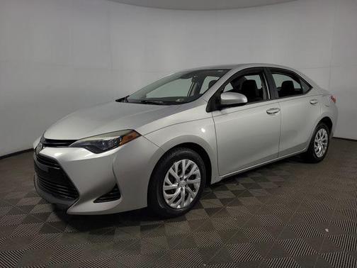 Classic Silver Metallic 2017 Toyota Corolla LE
