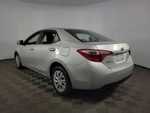 Classic Silver Metallic 2017 Toyota Corolla LE