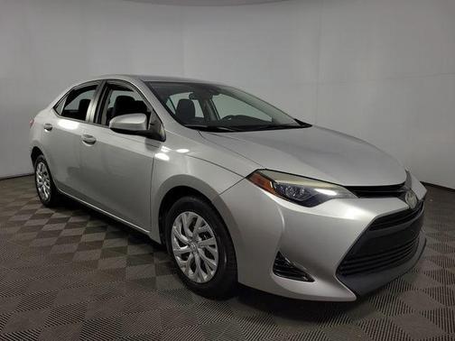 Classic Silver Metallic 2017 Toyota Corolla LE