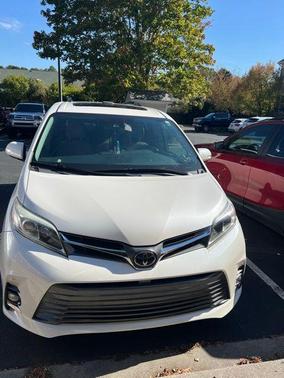 2019 Toyota Sienna Limited