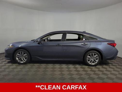 Harbor Gray Metallic 2019 Toyota Avalon XLE