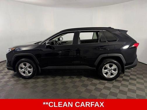 Midnight Black Metallic 2019 Toyota RAV4 XLE