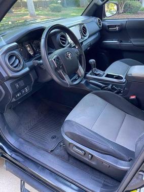 Midnight Black Metallic 2022 Toyota Tacoma TRD Sport