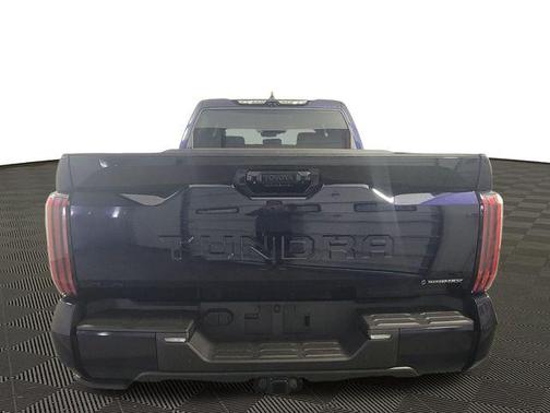 2025 Toyota Tundra Hybrid Platinum