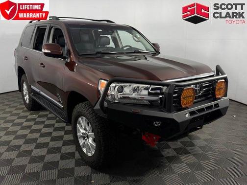 Brandywine Mica 2017 Toyota Land Cruiser Base