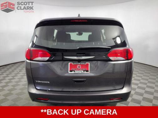 2023 Chrysler Voyager SE