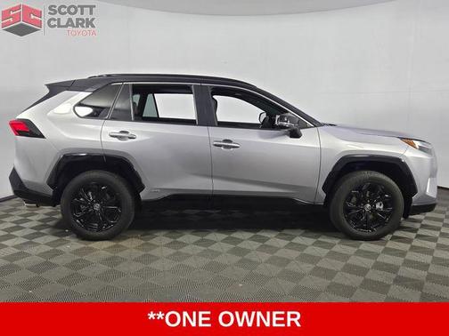 2023 Toyota RAV4 Hybrid SE