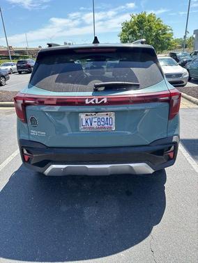 Pluton Blue/Black Roof 2025 Kia Seltos S