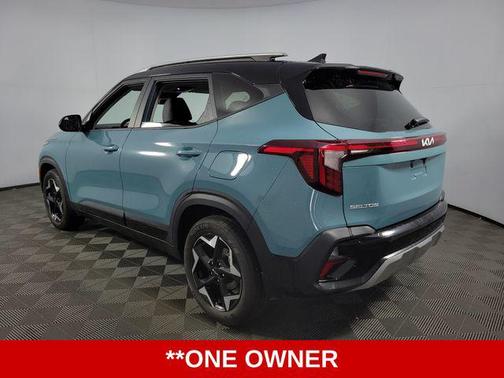 Pluton Blue/Black Roof 2025 Kia Seltos S