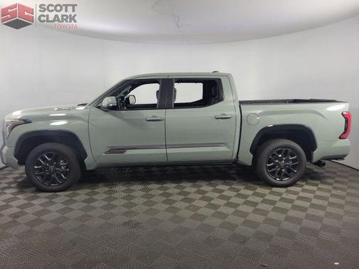 2025 Toyota Tundra Hybrid Platinum