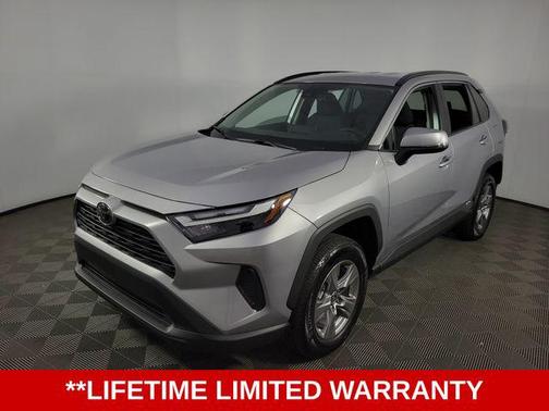 2025 Toyota RAV4 Hybrid XLE