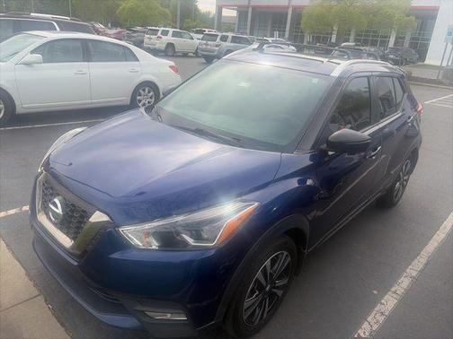 Deep Blue Pearl 2019 Nissan Kicks SR