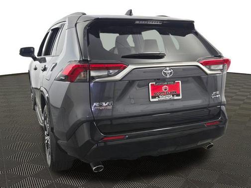 2025 Toyota RAV4 Hybrid SE