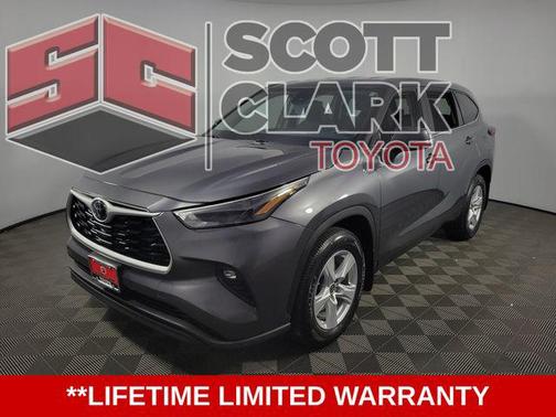2024 Toyota Highlander LE
